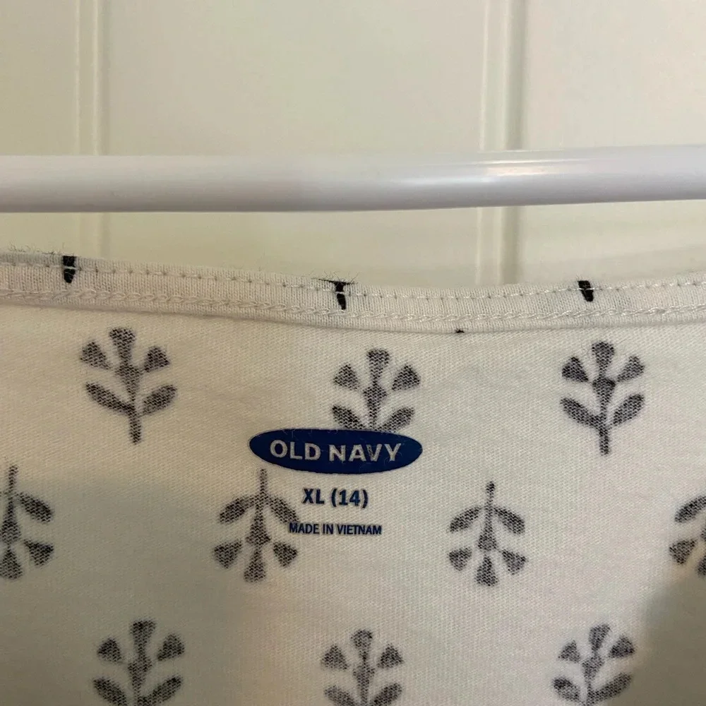 Old Navy girl’s frilled‎ neckline dress — XL
